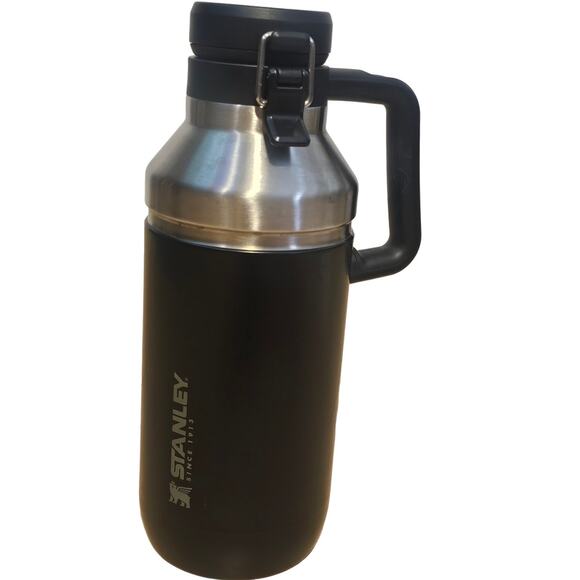 Stanley Go Growler, 64oz Stainless Steel Vacuum Insulated Growler - Picture 2 of 7